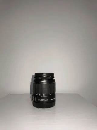 Canon EOS 2000D + Objetivo 18-55mm is ii