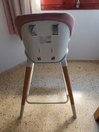 Trona multifunción rosa