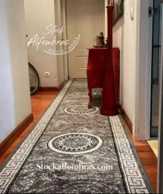 Liquidazione stock di tappeti moderni