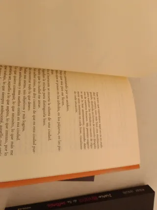 Cuatro libros de autoayuda para ser feliz