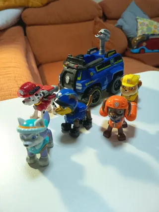 Lote Paw Patrol Vehículos y Figuras
