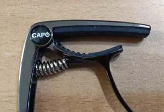 Cejilla para guitarra