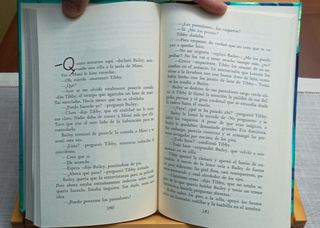 LOTE 2 LIBROS JUVENILES