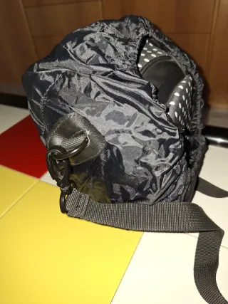 Custodia per fotocamera a pois