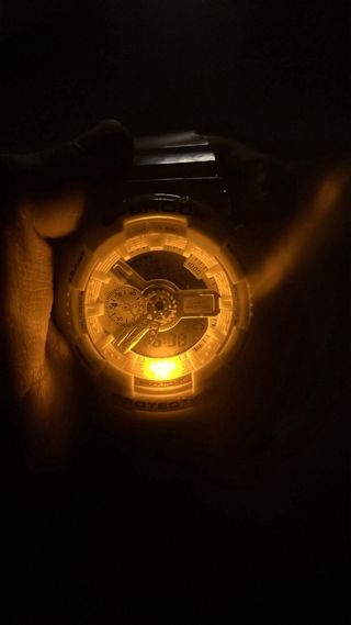 Reloj G-SHOCK Blanco y Negro