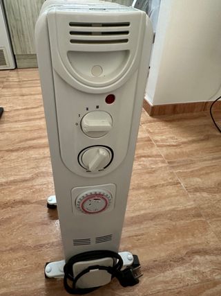 Estufa eléctrica blanca