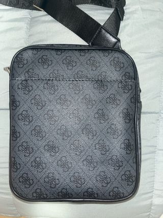 Bolsito Guess Negro Hombre