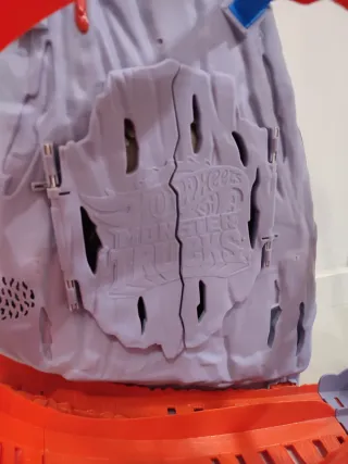 Pista Hot Wheels Monster Trucks T-Rex