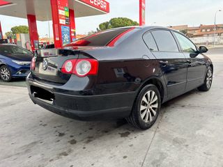 Volkswagen Passat 2010