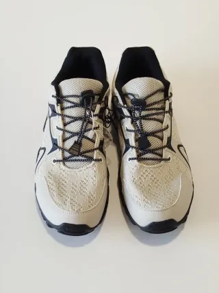 NUEVO Zapatillas Trail Running 42