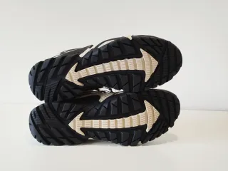 NUEVO Zapatillas Trail Running 42