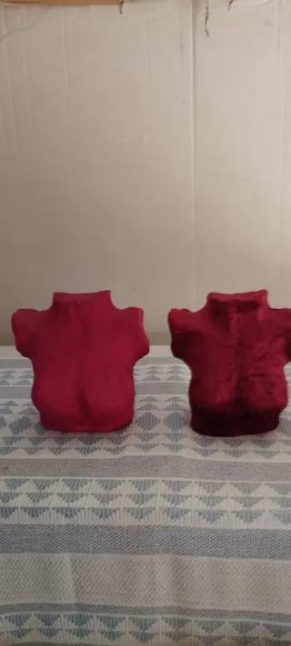 Bustos Joyería Terciopelo Rojo/Morado varios tamañ