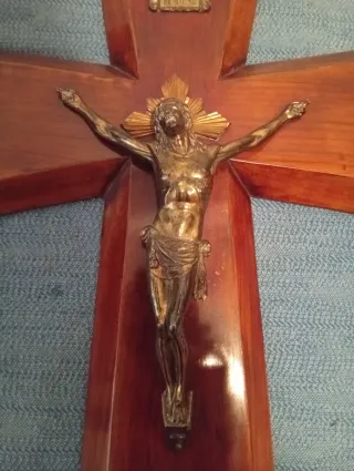 Crucifijo Madera y Bronce