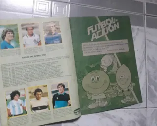 Álbum Cromos Danone 82 Futbol En Accion