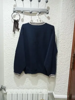 Sudadera unisex azul y beige
