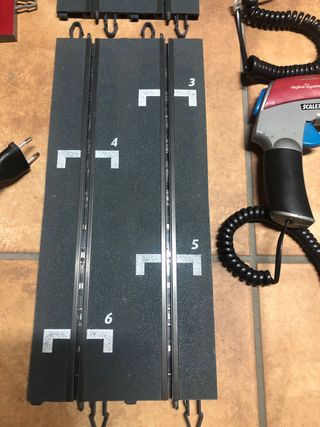 Scalextric Digital - Set de Pistas y Mandos