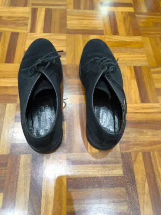 Zapatos de ante negros