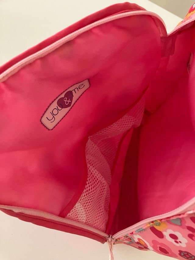 Mochila para muñecos bebés floral