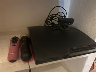 Consola PS3 con cámara y 2 mandos Move