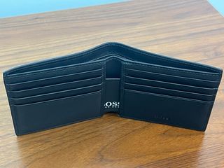 Cartera Boss Negra Tarjetas y Billetes