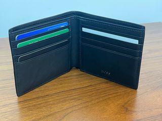 Cartera Boss Negra Tarjetas y Billetes