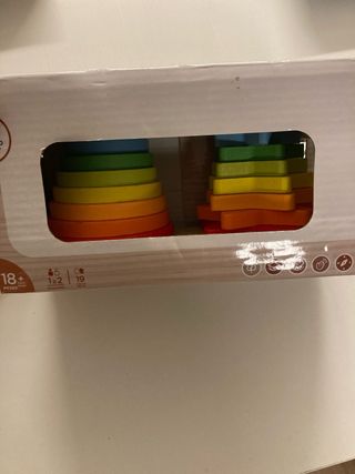 Juguete apilable arcoíris madera