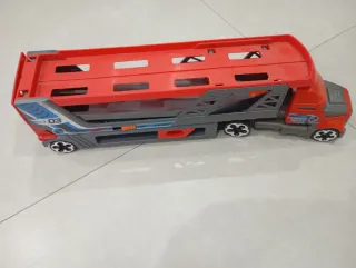 Camión Lanzacoches Hot Wheels Rojo