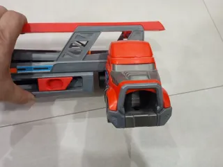 Camión Lanzacoches Hot Wheels Rojo