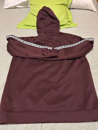 Sudadera Nike Talla M Color Berenjena