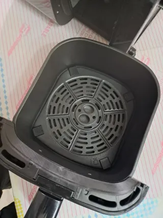 Freidora de aire negra