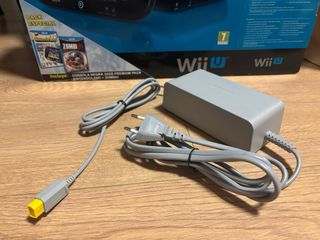 Nintendo Wii U Premium Pack ZombiU + Nintendo Land