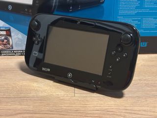 Nintendo Wii U Premium Pack ZombiU + Nintendo Land