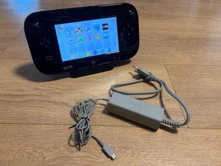 Nintendo Wii U Premium Pack ZombiU + Nintendo Land