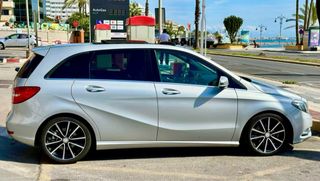 Mercedes-Benz B220 2013
