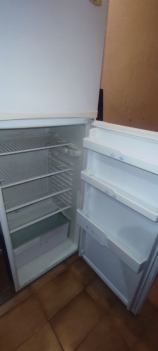 Nevera Edesa con congelador