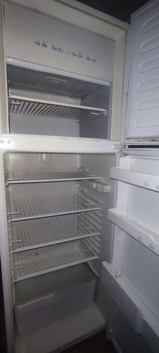 Nevera Edesa con congelador