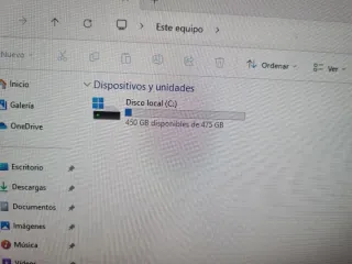 PC Compacto ITX en Caja de Aluminio.