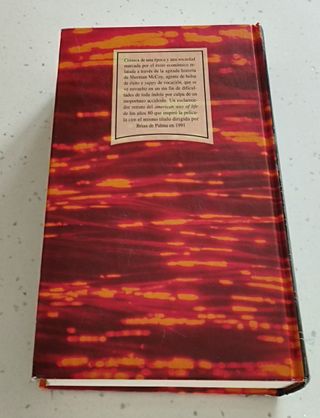 LA HOGUERA DE LAS VANIDADES, COMO NUEVA