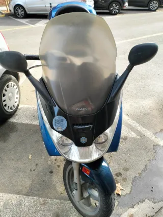Piaggio X8 125