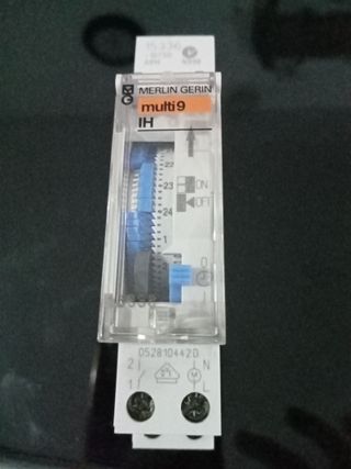 Merlin Gerin multi9 IH Interruptor Horario