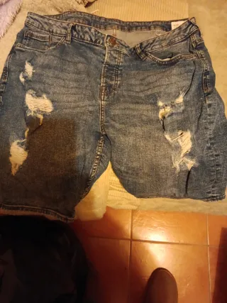 Pantalones vaqueros rotos azules