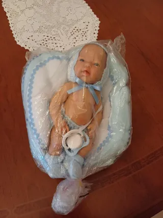 Muñecas sin estrenar