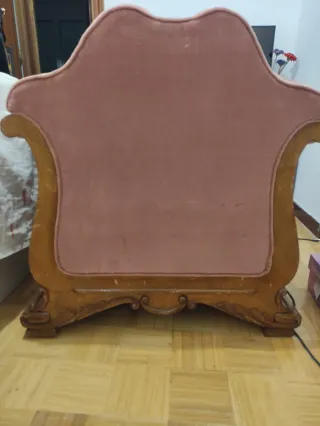 Sillón Antiguo de Madera Maciza