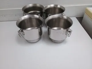 4 Cubiteras Acero Inoxidable