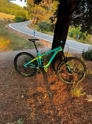 Giant Reign Advance Pro.