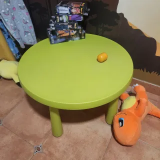 Mesa infantil Mammut IKEA verde