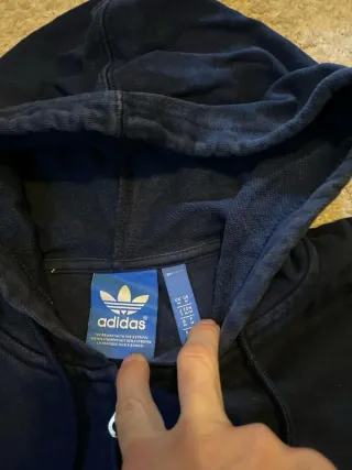 Sudadera Adidas con cremallera azul