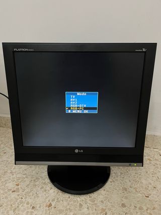 Monitor LG Flatron 19” SIN MANDO A DISTANCIA
