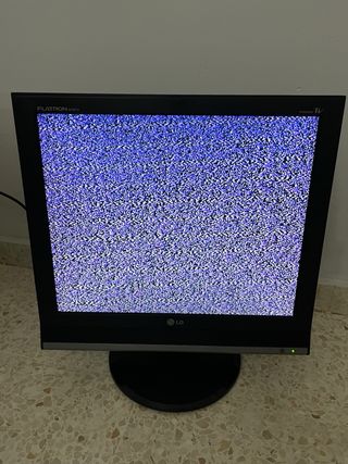 Monitor LG Flatron 19” SIN MANDO A DISTANCIA