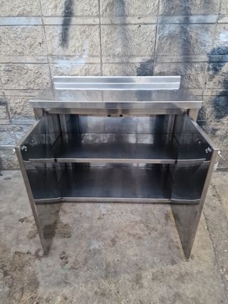 Mesa de trabajo 1m con puertas abatibles